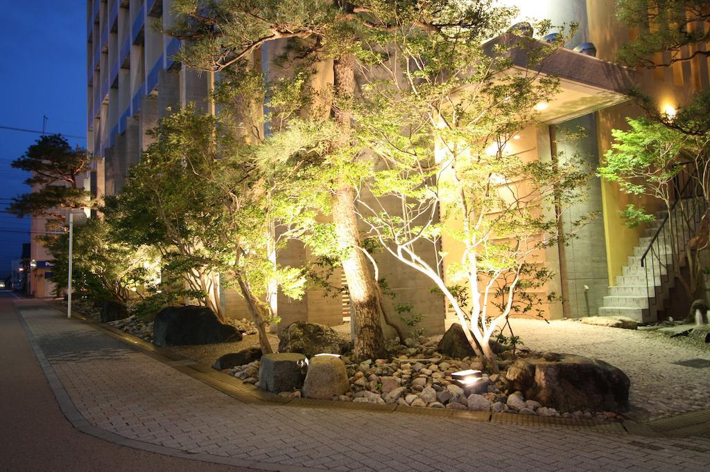Uozu Manten Hotel Ekimae Екстер'єр фото
