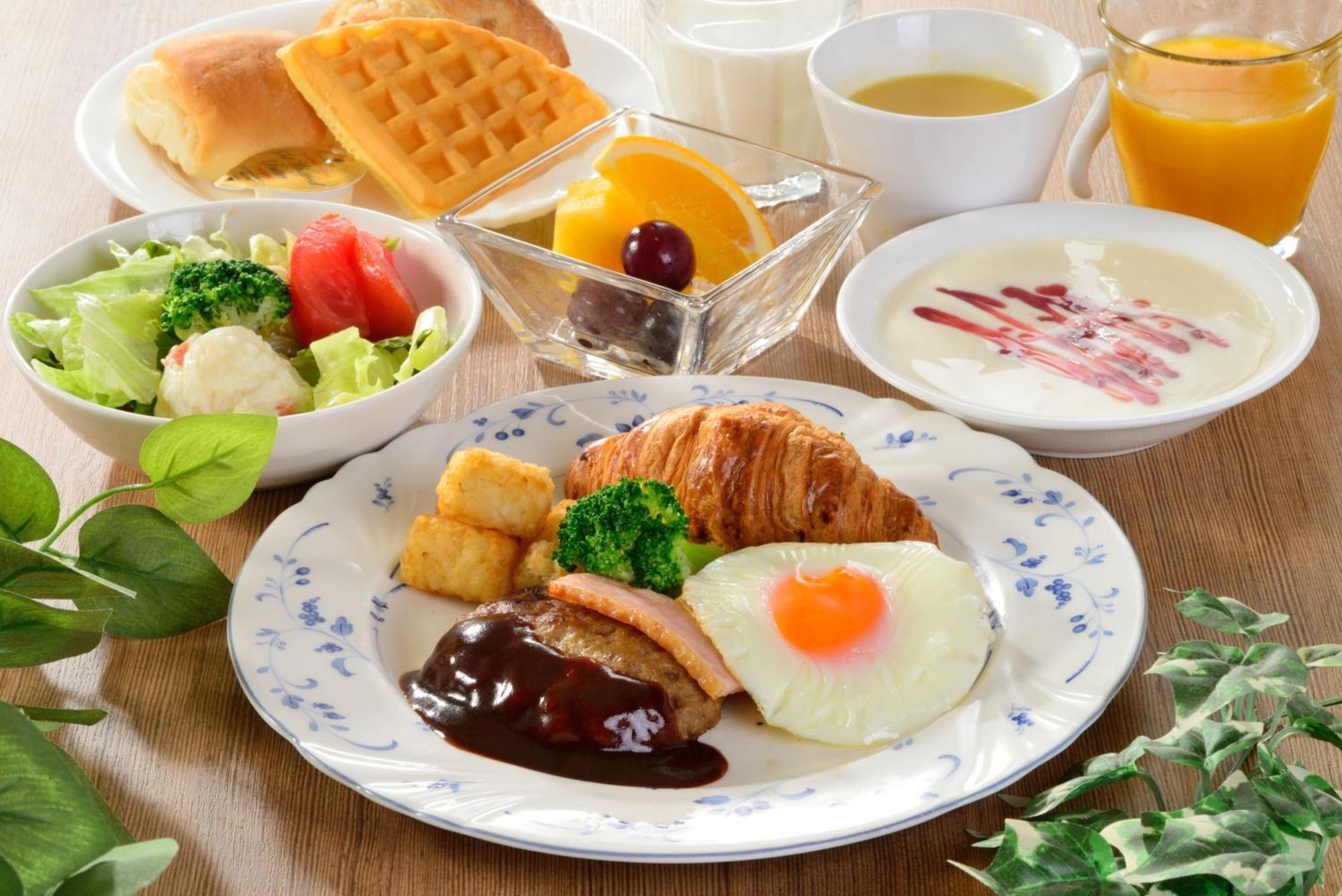 Uozu Manten Hotel Ekimae Екстер'єр фото
