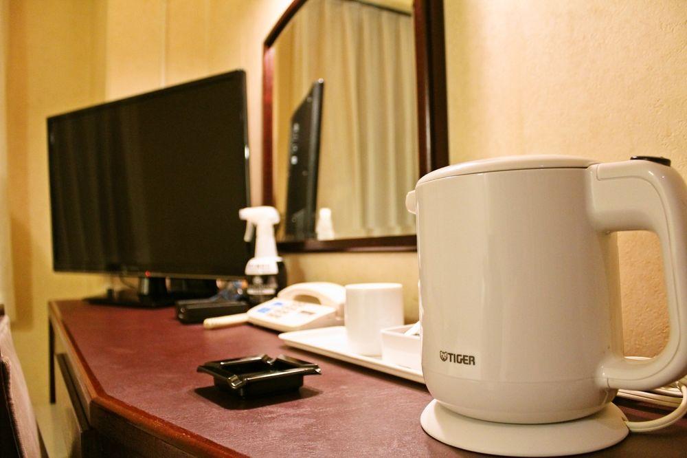 Uozu Manten Hotel Ekimae Екстер'єр фото
