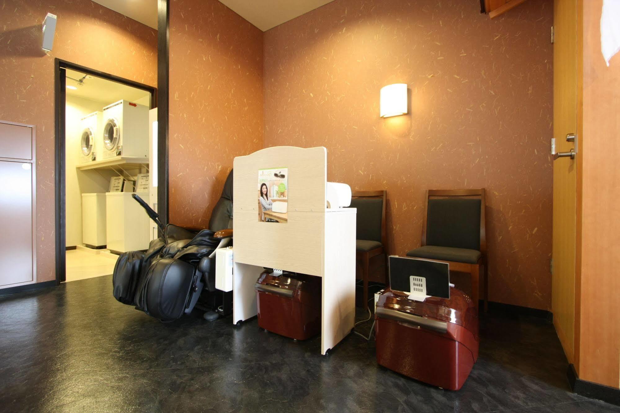 Uozu Manten Hotel Ekimae Екстер'єр фото